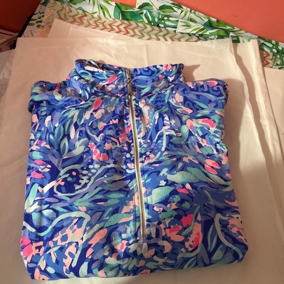 LILLY Pulitzer popover - Picture 1 of 4